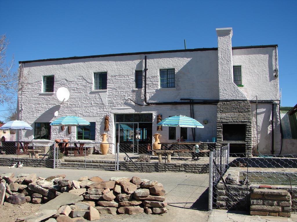 The Whitehouse Inn Sutherland Exterior foto